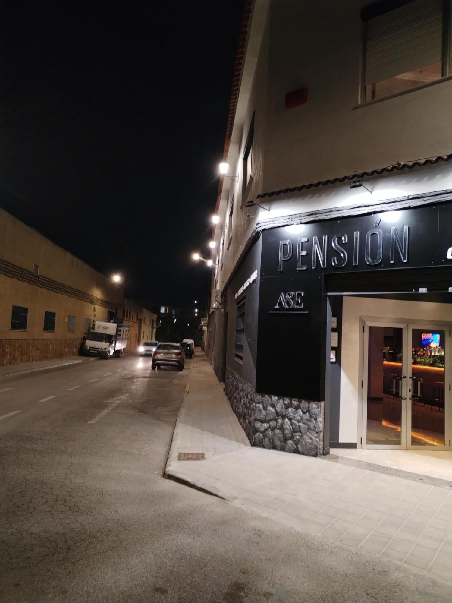 Pension A&E Manises Exterior photo